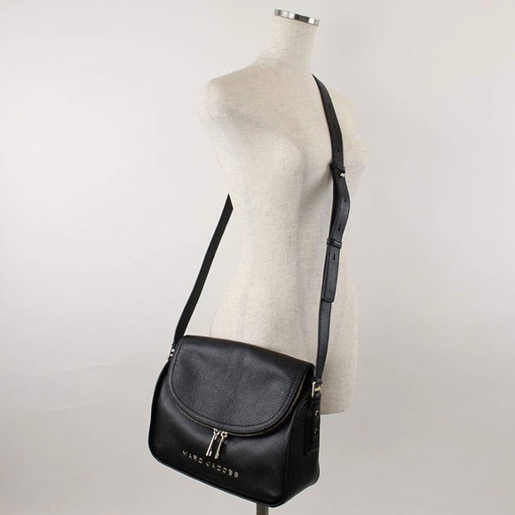 Marc Jacobs Black Shoulder Bag with Gold Accents - Picture 5 of 8